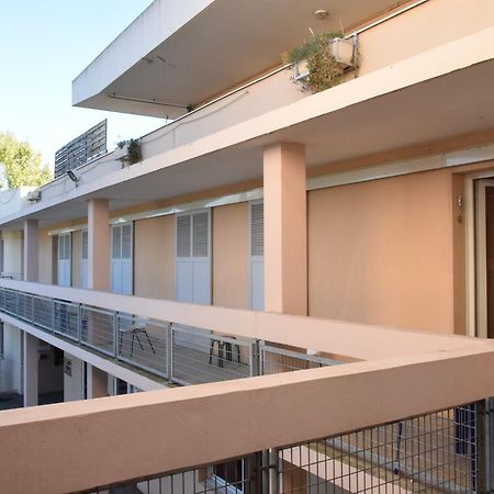 Auberge De Jeunesse Jas De Bouffan Aix-en-Provence Exterior photo